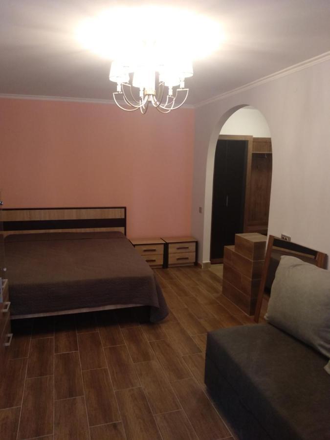 איוונו-פרנקיבסק Apartment In The Center מראה חיצוני תמונה
